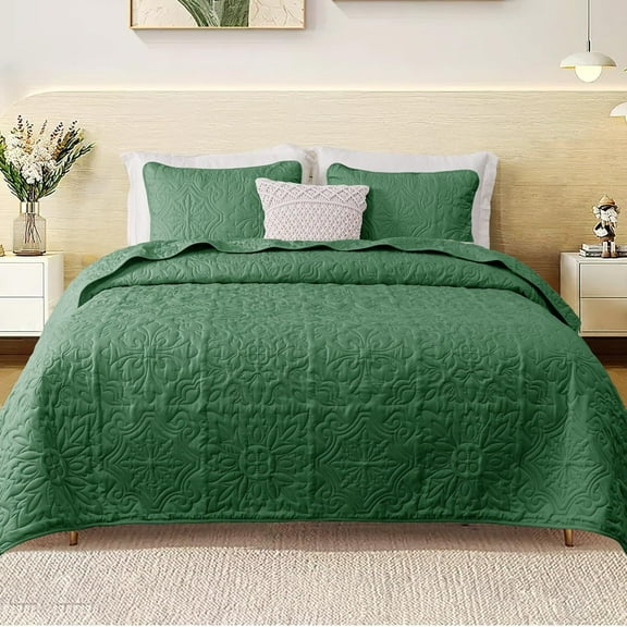 Whale Flotilla 2-Piece Twin Quilt Set, Soft Embossed Bedding Set, Lightweight Bedspread Coverlet with Damask Vintage Pattern, Reversible Bed Cover for All Seasons, Sage Green