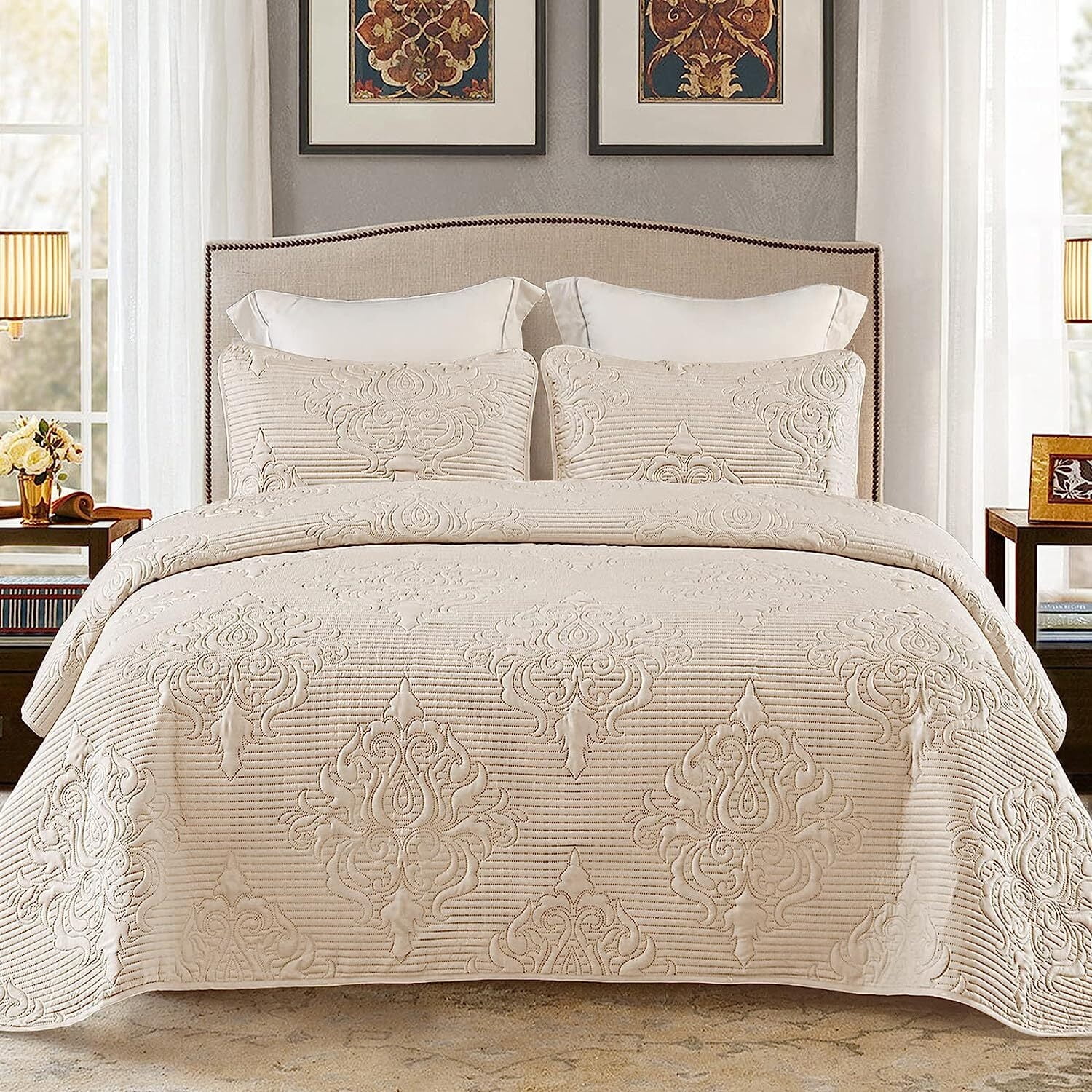 Whale Flotilla 3-Piece King Quilt Set, Soft Embossed Bedding Set, Lightweight Bedspread Coverlet with Damask Vintage Pattern, Reversible Bed Cover for All Seasons, Solid Bone