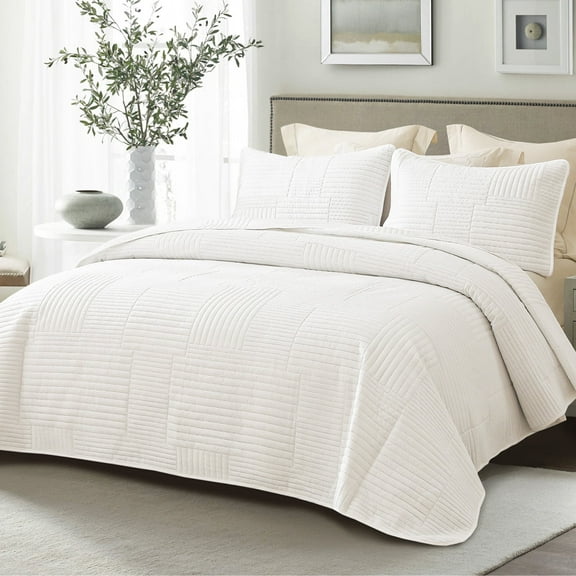 Whale Flotilla Queen Quilt Set, Soft and Lightweight Bedspreads Coverlet with Striped Pattern, Reversible Bedding Sets with Pillow Shams, 90x96 Inches, White