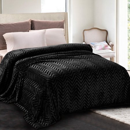 Whale Flotilla Flannel Fleece King Size 90x104 Inch Bed Blanket, Soft Velvet Lightweight Bedspread Plush Fluffy Coverlet Chevron Design Decorative Blanket for All Season, Black