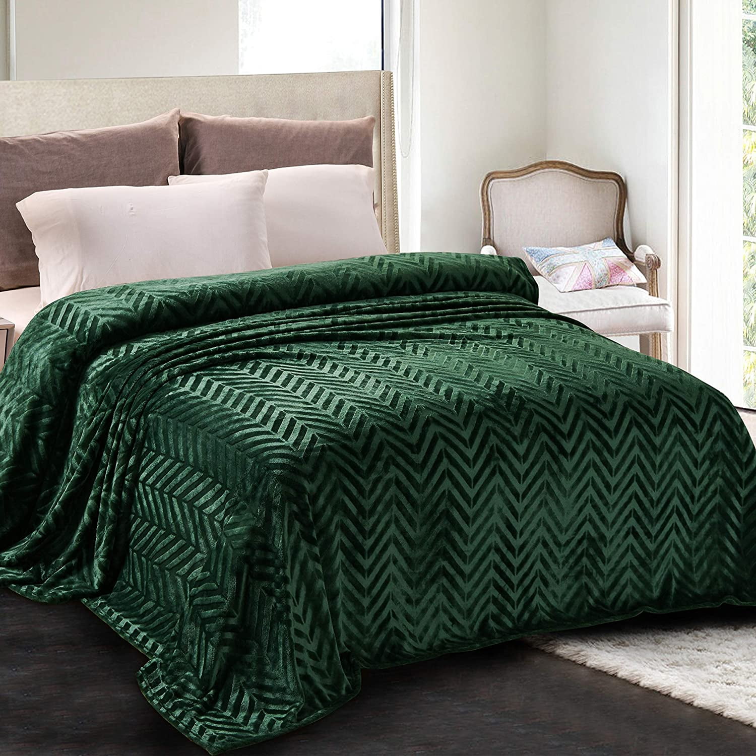 Deep Green Flannel Fleece Queen Blanket with Vintage Pattern