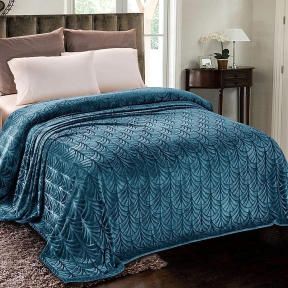 Whale Flotilla Flannel Fleece 90x66 Inch Twin-XL Size Blanket for Bed, Soft Fluffy Velvet Bedspread Coverlet with Decorative Vintage Pattern for All Season, Warm and Lightweight, Grey Blue