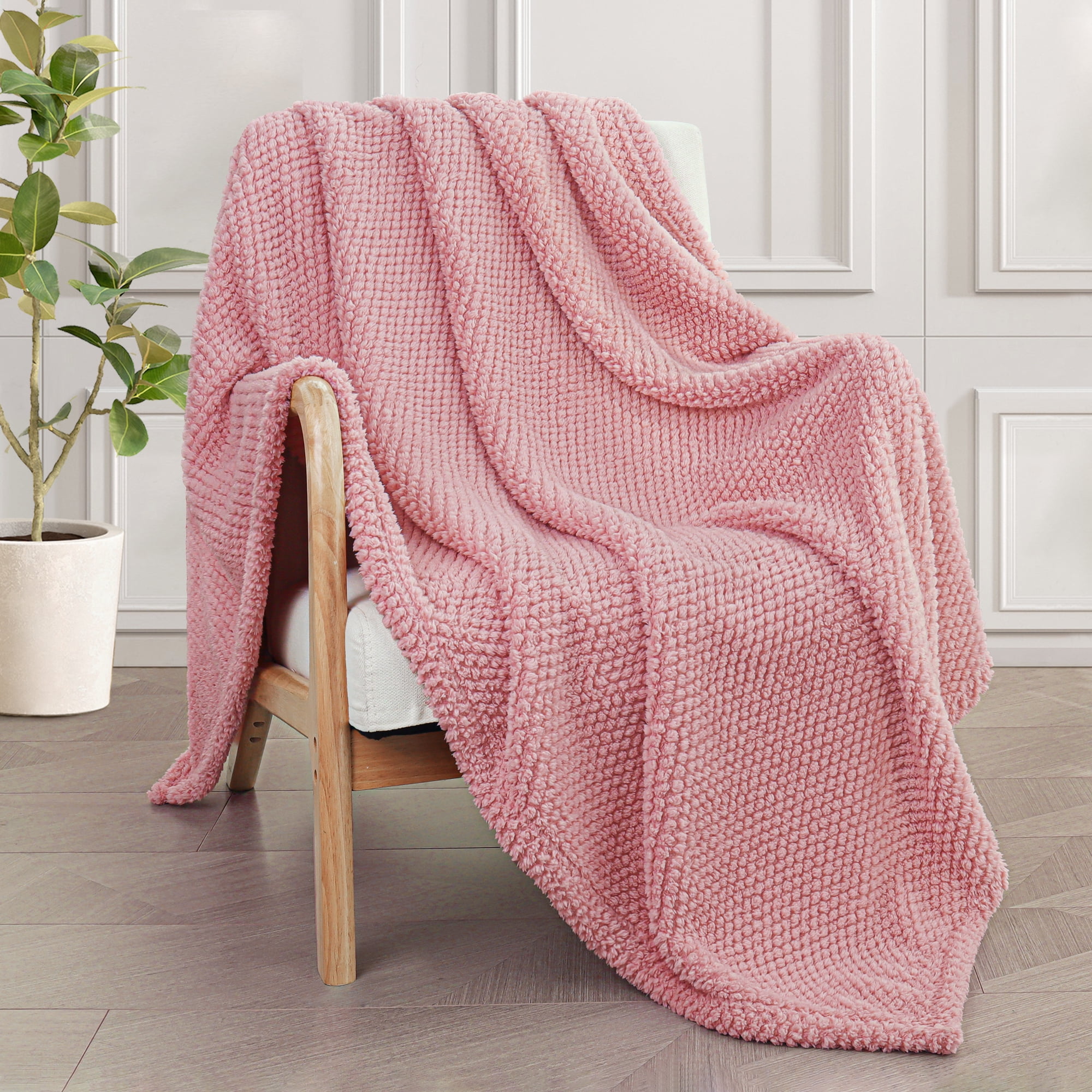 Whale Flotilla Fuzzy Fleece 50"x70" Throw Blanket for Couch, Fluffy Warm Soft Jacquard Blankets for Fall Winter, Lightweight and Cozy, Pink