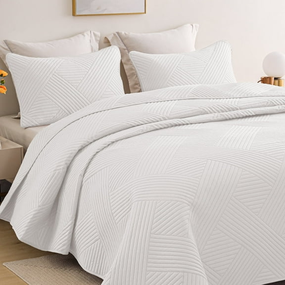 Whale Flotilla King Quilt Set, Soft Lightweight Quilts Bedspreads Coverlet with Embossed Pattern, Bedding Sets with Pillow Shams, Reversible Bed Cover for All Seasons, 96x104 Inches, White