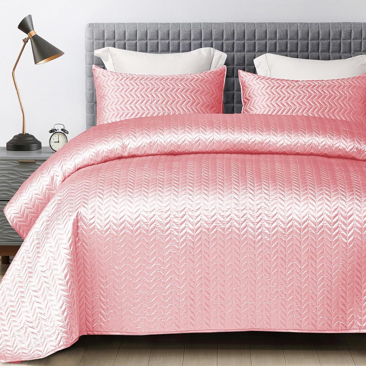 Whale Flotilla Luxury 3 Piece Pink Quilt Bedding Sets Queen Size Whale flotilla luxury 3 piece pink quilt bedding sets queen size