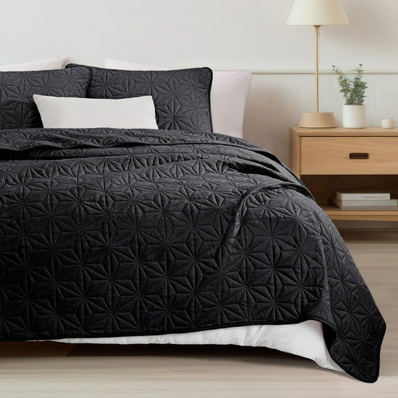 Whale Flotilla Microfiber King Size 96"x 104" Quilt Set Lightweight Quilted Bedspreads Coverlets Set with Stars Pattern, Black