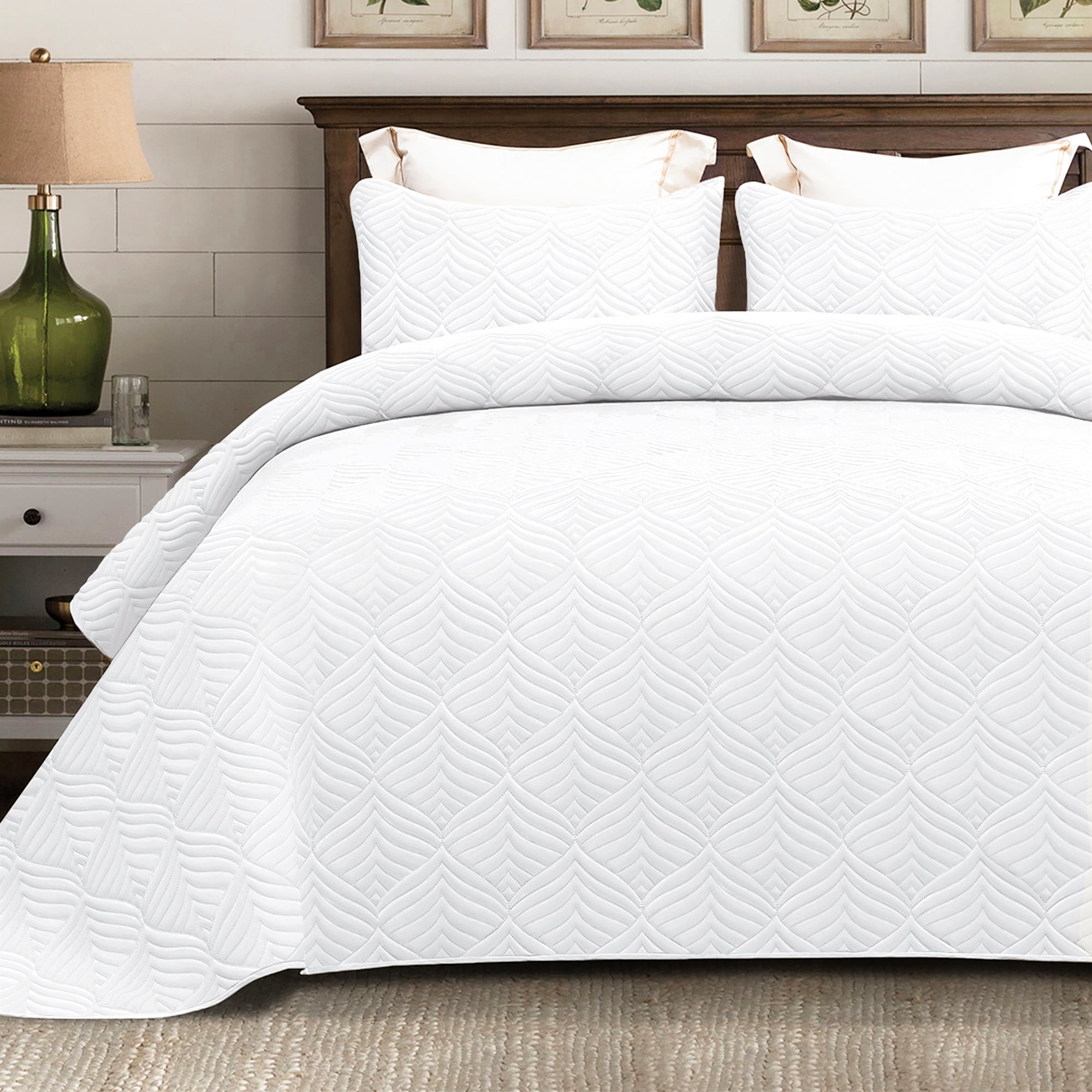 Whale Flotilla Queen Size Quilt Set, Soft Ultrasonic 90x96 Inch Bedding Set, Lightweight Bedspread Coverlet with Vintage Pattern, Reversible Bed Cover for All Seasons,White