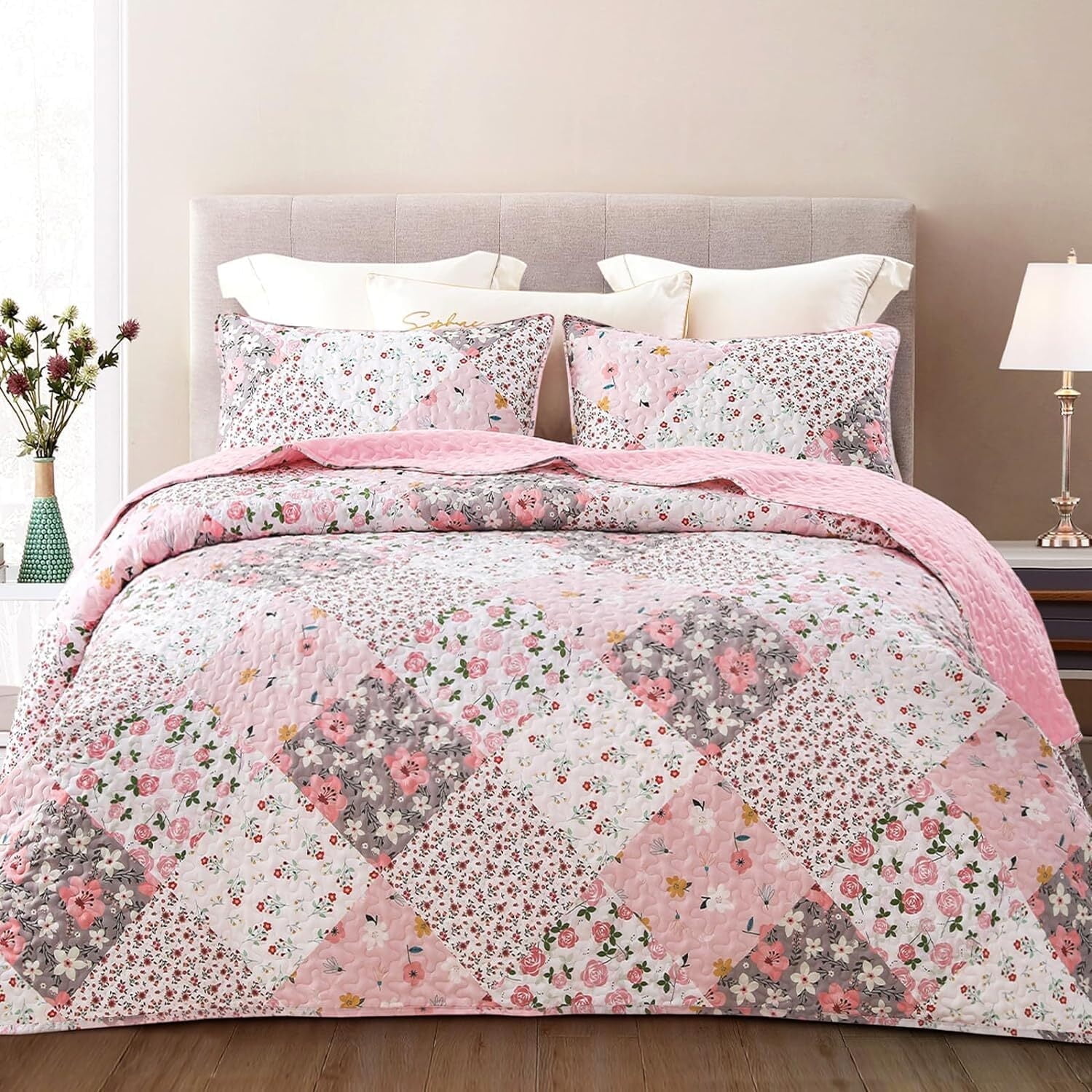 Whale Flotilla Reversible Patchwork Quilt Set Queen Size, Lightweight Boho Printed Bedspreads Coverlets Quilts Bedding Set with 2 Pillow Shams for All Seasons, Pink
