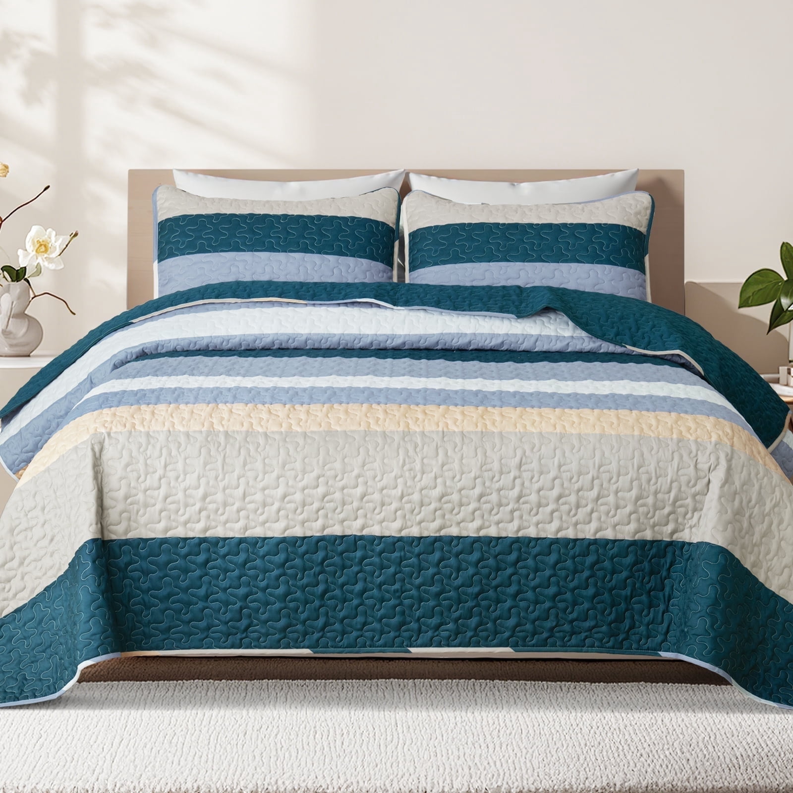 Whale Flotilla Reversible Ultra Soft Printed Quilts King Size