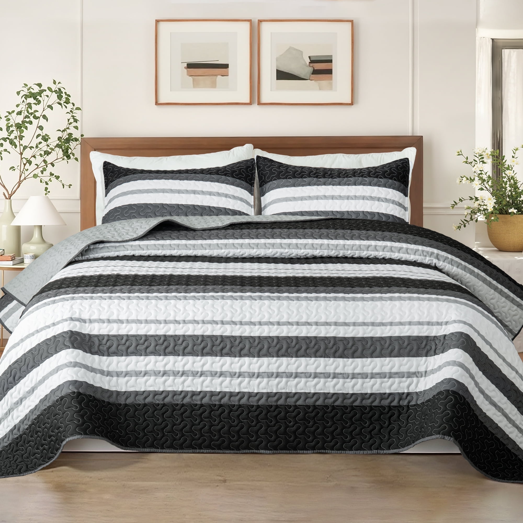 Whale Flotilla Reversible Ultra Soft Printed Quilts King Size, Lightweight Patchwork Geometric Stripes Bedspreads Coverlets Quilt Bedding Set with 2 Pillow Shams for All Seasons, Black and White