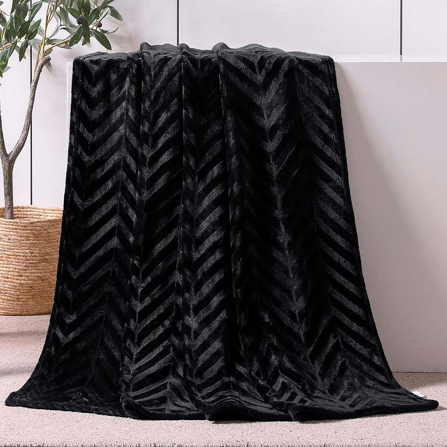 Thumbprintz Chevron Monogram Fleece Throw, Black