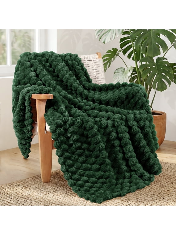 50"x60" Throw Blanket for Couch with Expanded 3D-Jacquard Pattern, Fuzzy Soft Cozy Exquisite Blankets or All Season, Warm and Fluffy, Emerald Green