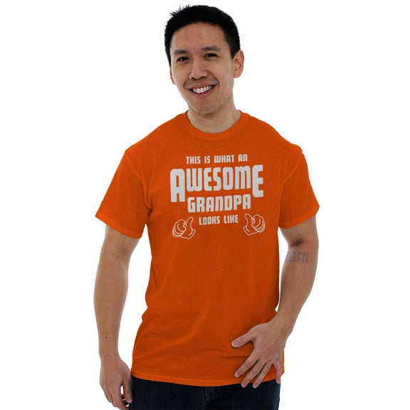 What An Awesome Grandpa Looks Like Men's Graphic T Shirt Tees Brisco Brands S