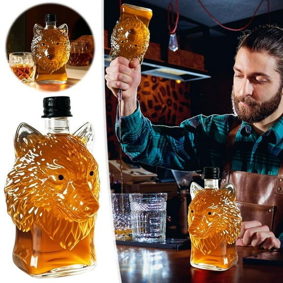 Whiskey Wolf Glass Decanter, Unique Animal Statue Liquor Bottle for Men, Dad, Husband, Fun Bar Decor for Whiskey Lovers Special Occasions