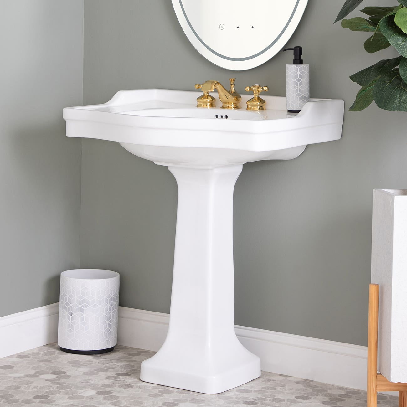 White 30 Inch Victorian Pedestal Sink
