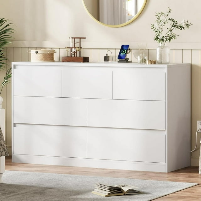 AOGLLATI White 7 Drawer Dresser with Charging Station, Wood Tall Chest of Drawers for Bedroom, Modern Handleless Drawer Cabinet, Large Capacity Storage Organizer for Living Room