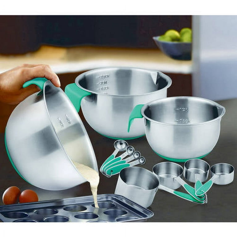 https://i5.walmartimages.com/seo/White-Apron-Stainless-Steel-Mixing-Bowls-Measuring-Cups-Measuring-Spoons-11-Piece_3b185241-8a06-4beb-8db2-9ca57f77d89a.962ac14a6c4db93d4646d027ee4e1a03.jpeg?odnHeight=768&odnWidth=768&odnBg=FFFFFF