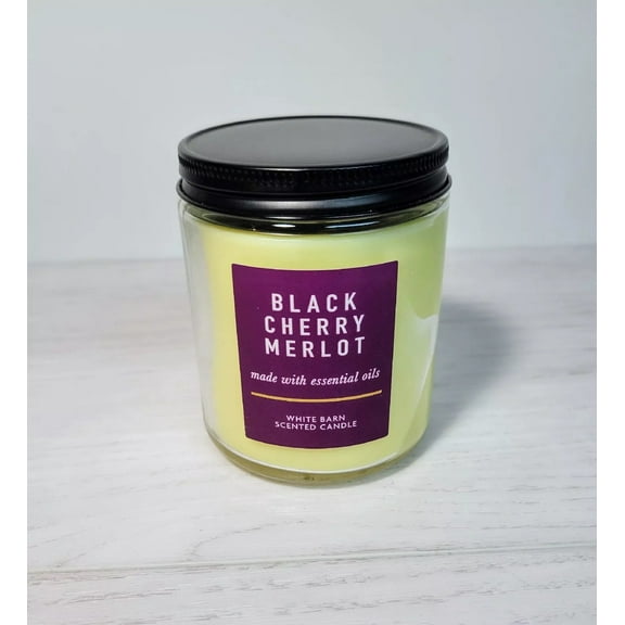 White Barn Single Wick Candle Black Cherry Merlot