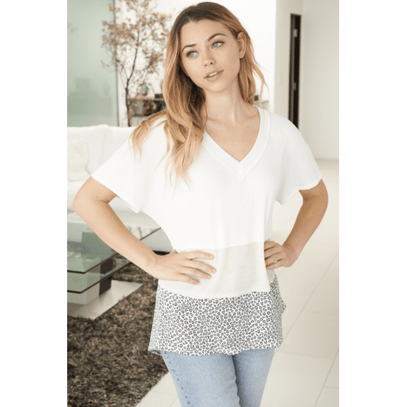 White Birch Short Sleeve V-Neck Top, Off White Cheetah (M)
