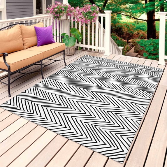White Black Stripe Outdoor Rug for Patio/Deck/Porch, Non-Slip Large Area Rug 6 x 9 Ft, Modern Abstract Art Moire Striped Indoor Outdoor Rugs Washable Area Rugs, Reversible Camping Rug Carpet Runner