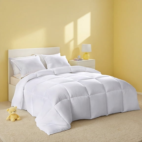 White Checkered Quilt Core, Warm and Thick Winter Quilt, Cozy Checkered Pattern, Autumn and Winter Bedding, Soft and Comfortable, Suitable for Home and Hotel, Christmas Gift