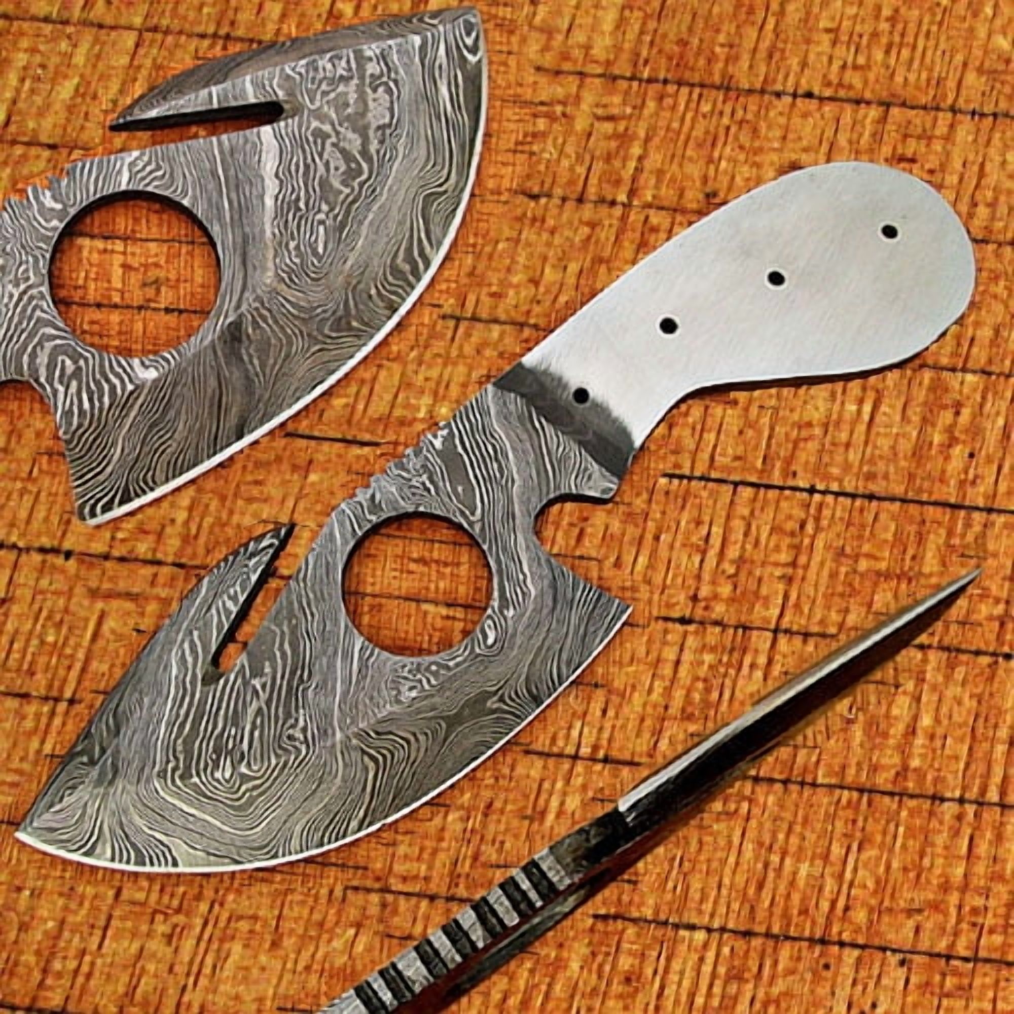 White Deer Gut Hook Damascus Skinner Knife Blank 8.25in