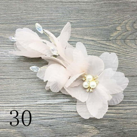 White Flower Comb, Floral Head Piece. for Parties, Galas, Brides, Special Occasions - Handmade