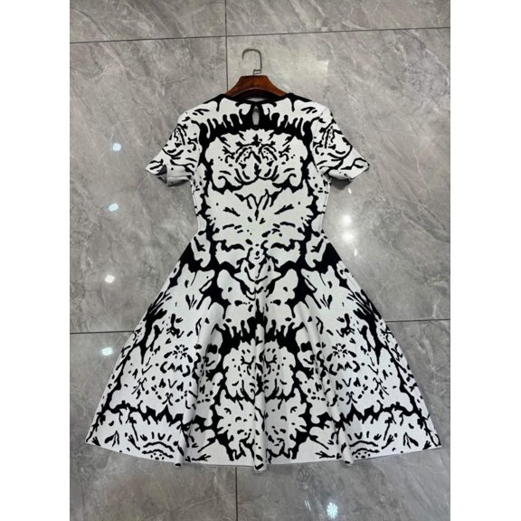 White Jacquard Leopard Pattern Mid length Skirt Pullover Large Swing Knitted Dress