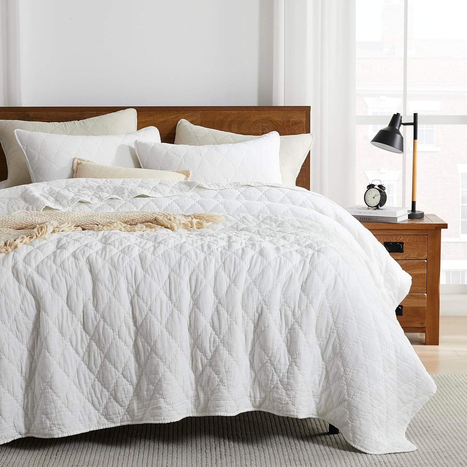 White King Size Quilt Set, Muslin Cotton Shell Down-Alt Poly Filling ...