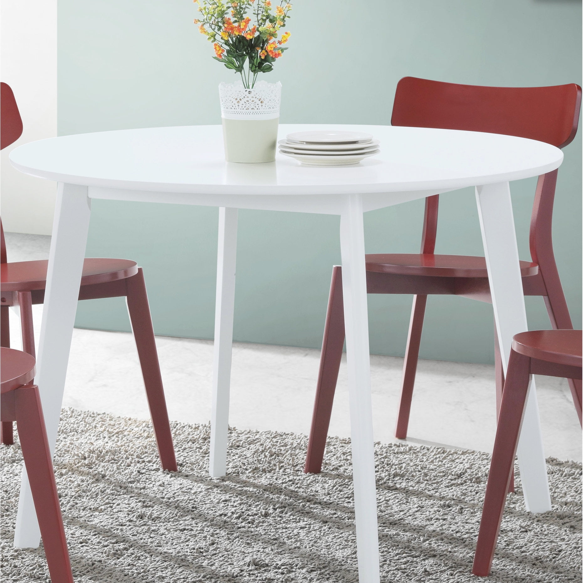 White MDF and rubberwood round dining table for modern family meals ...