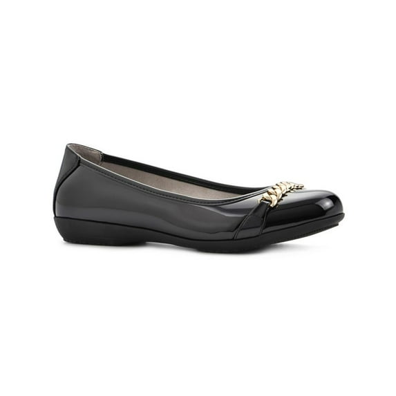 Cliffs by White Mountain Charmed Women's Ballet Flats Color: Black Patent Size: 9