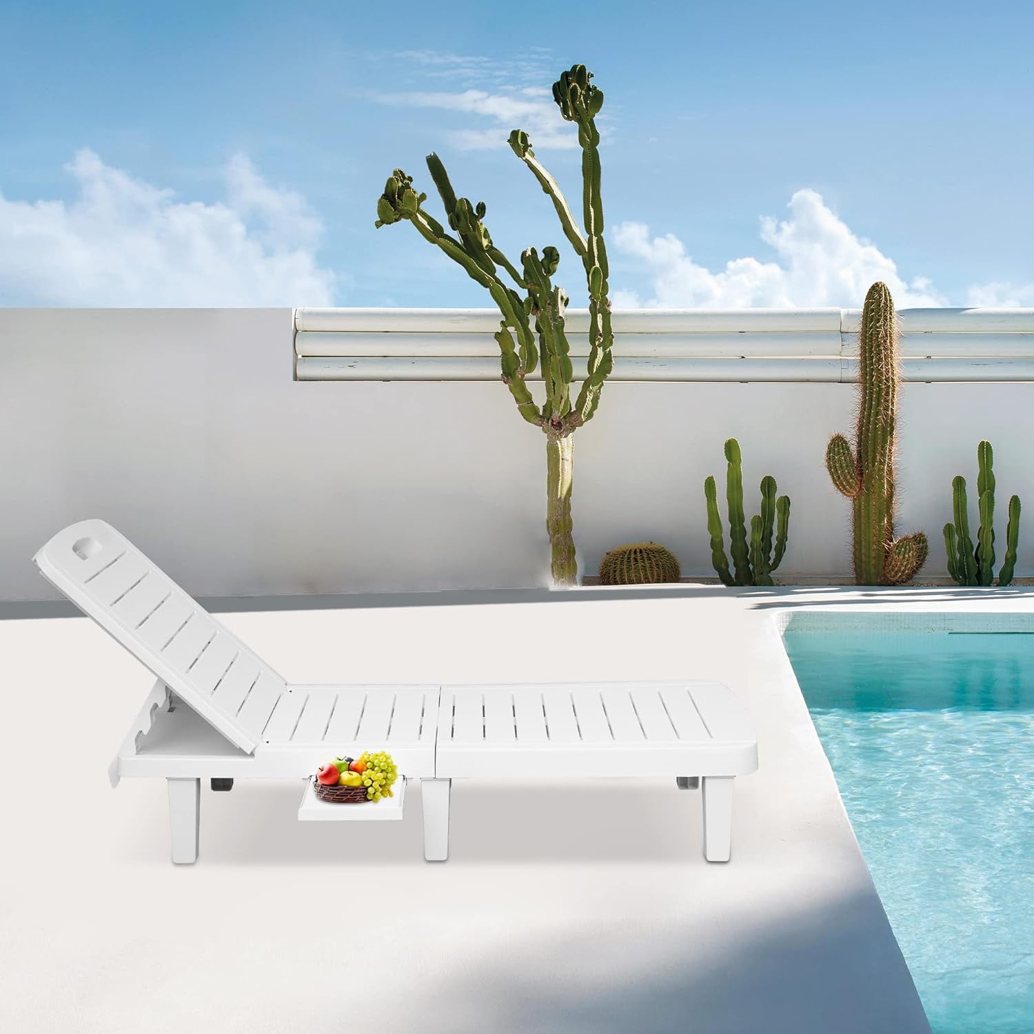 White Patio Lounge Chairs, Outdoor Chaise Lounge with Tray, Adjustable Backrest, Easy Assembly Waterproof Plastic Pool Chaise Lounge, Lightweight for Poolside, Beach, Patio,Yard