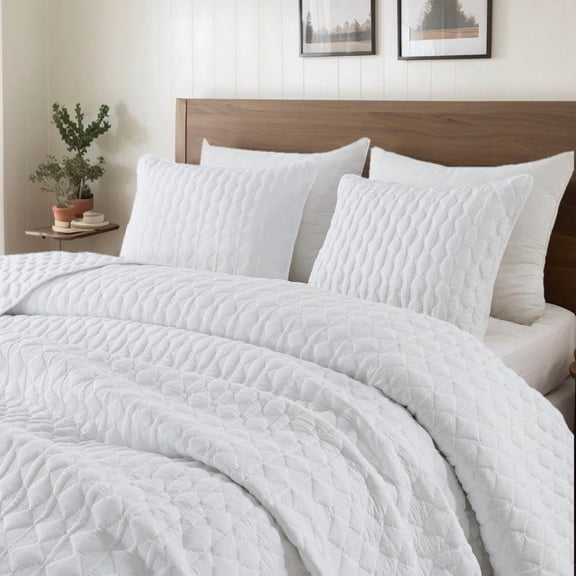 White Quilt Queen Size Bedding Sets with Pillow Shams, Lightweight Soft Bedspread Coverlet, Quilted Blanket Thin Comforter Bed Cover, All Season Spring Summer, 3 Pieces, 90x90 inches