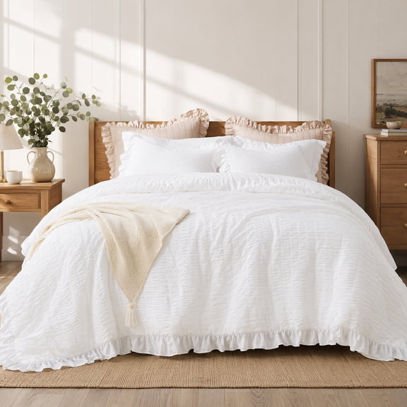 White Ruffle Seersucker Queen Comforter Set, 3-Piece Lightweight Soft Shabby Chic Bedding for All Seasons (1 Comforter, 2 Pillow Shams)