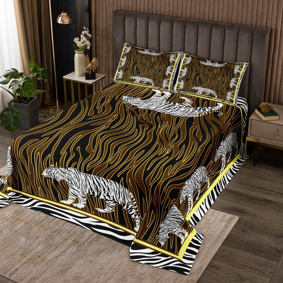 White Tiger Quilted Bedding Set NCU0DV169