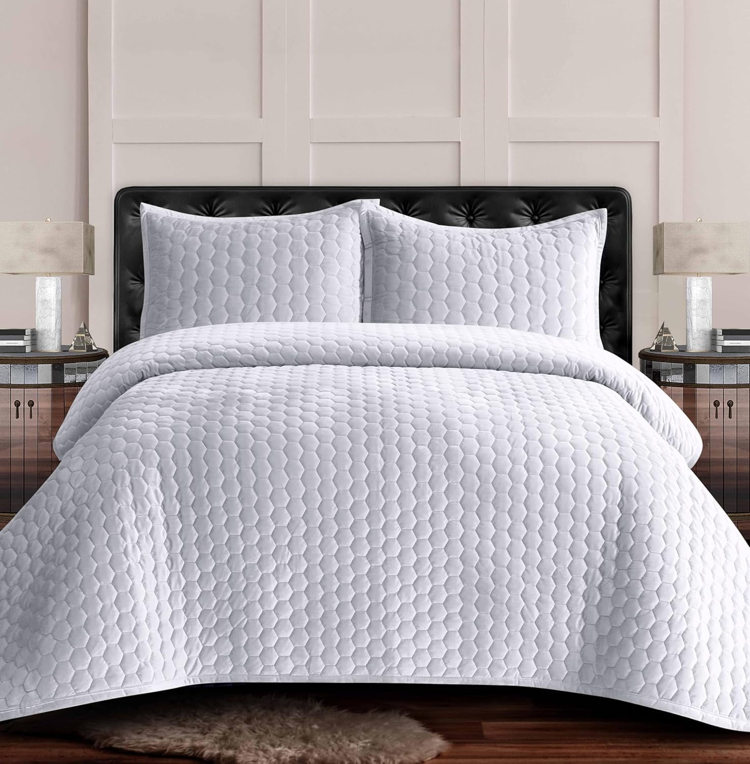 White Twin Velvet Honeycomb Stitch Quilt Set