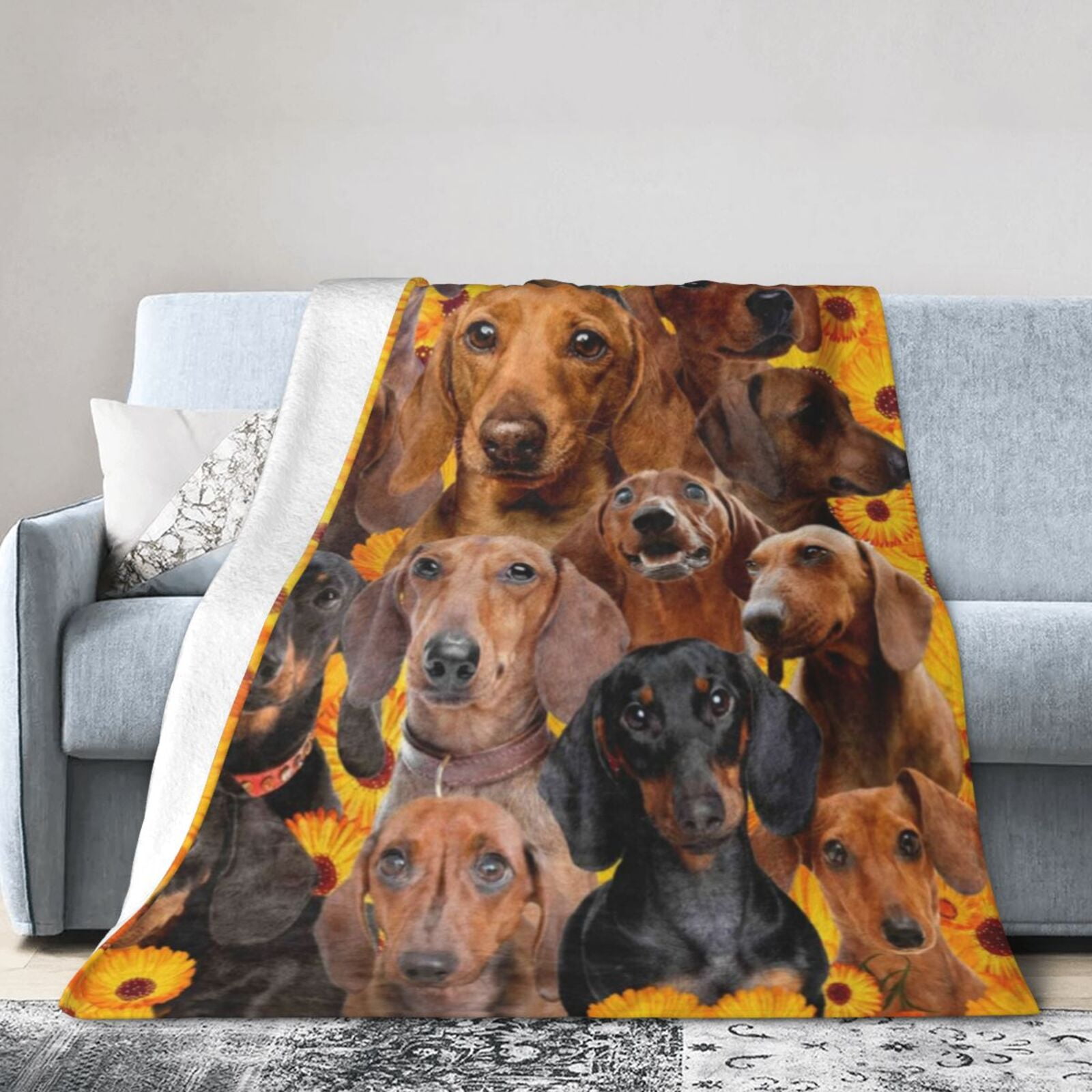 Wijzvio Dachshund Dog Throw Blanket Soft Fuzzy Fleece Blanket For Couch Bed Living Room Decoration 80"X60"