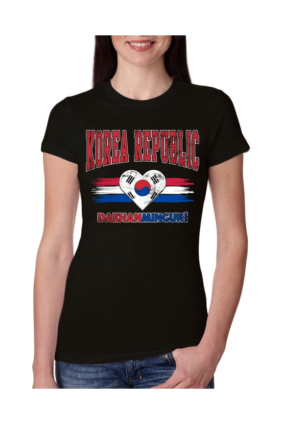 Korea Republic Flag Heart Daehanminguk Graphic | Women's Novelty T-Shirt | Soccer Fan Game Day Gift for Her Women Slim Fit Junior Tee