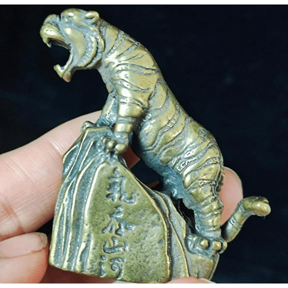 Wild anmimal sculpture, small tiger Zodiac tiger Mini miniature Collect Big cat Lion Ornaments Brass art Ferocious red copper tiger statue 1