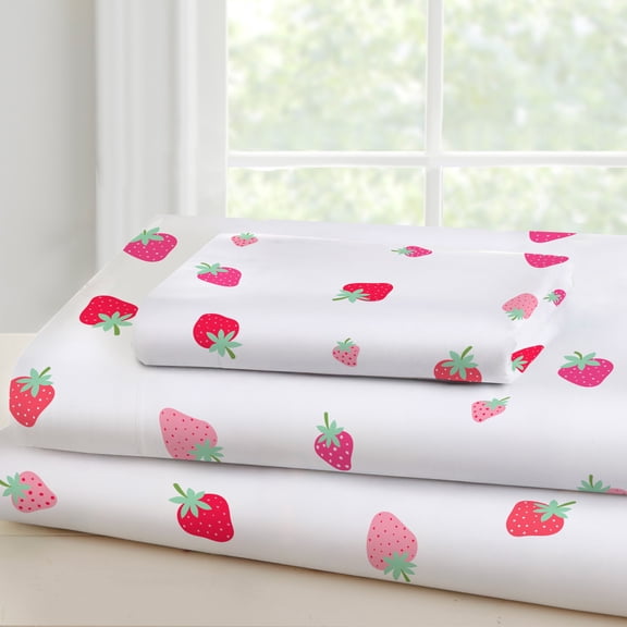 Wildkin Kids 100% Cotton Sheet Set for Boys and Girls - Toddler (Strawberry Patch )