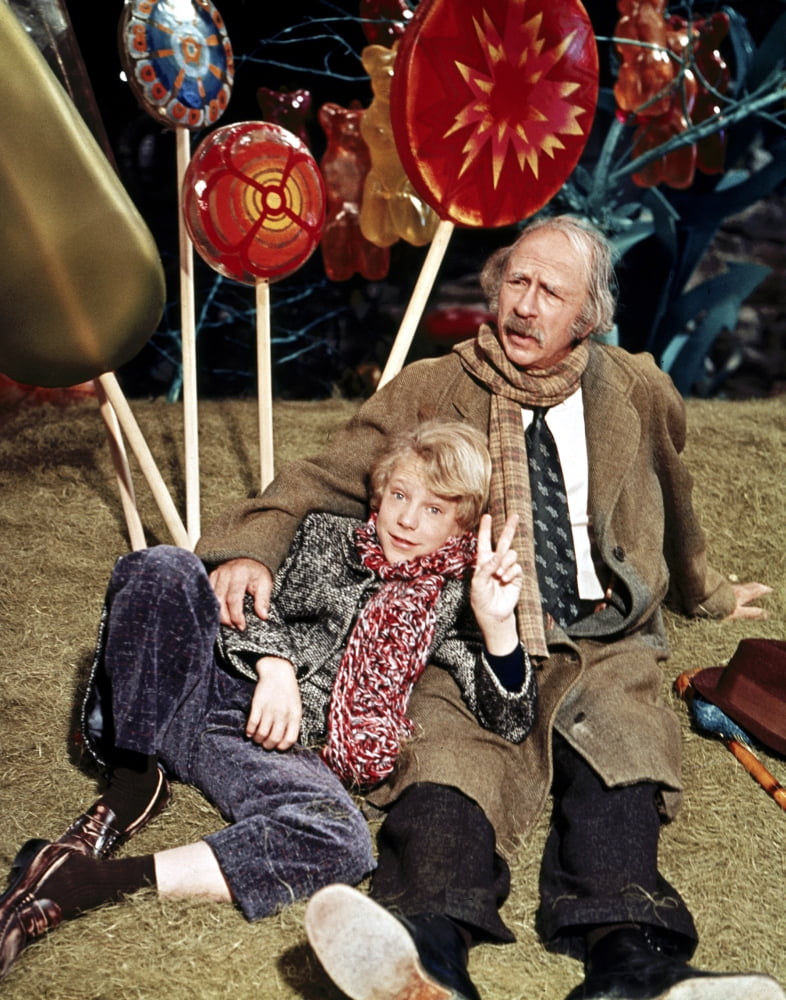 Willy Wonka And The Chocolate Factory Canvas Art - (16 x 20)