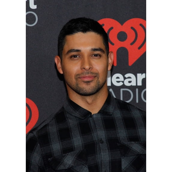 Wilmer Valderrama At Arrivals For 2016 Iheartradio Music Festival - Sat 4, T-Mobile Arena, Las Vegas, Nv September 24, 2016. Photo By James AtoaEverett Collection Celebrity (8 x 10)