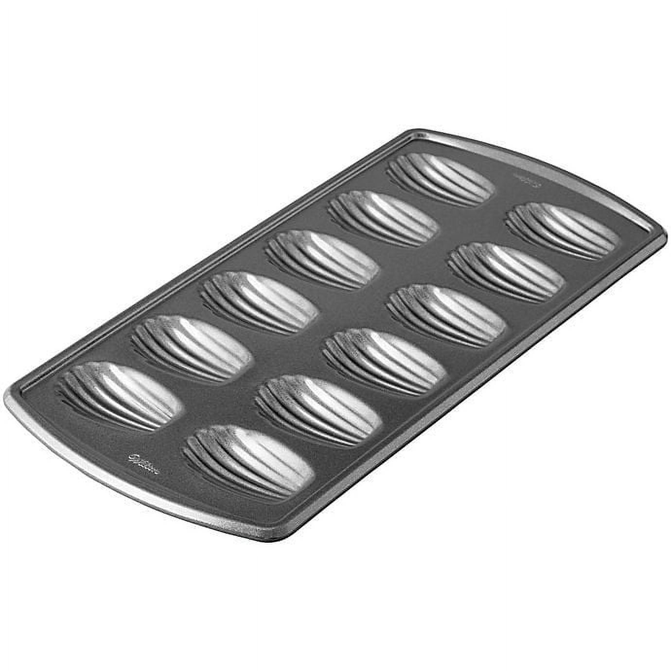 Wilton Advance Select Premium Nonstick 12 Cavity Madeleine Pan