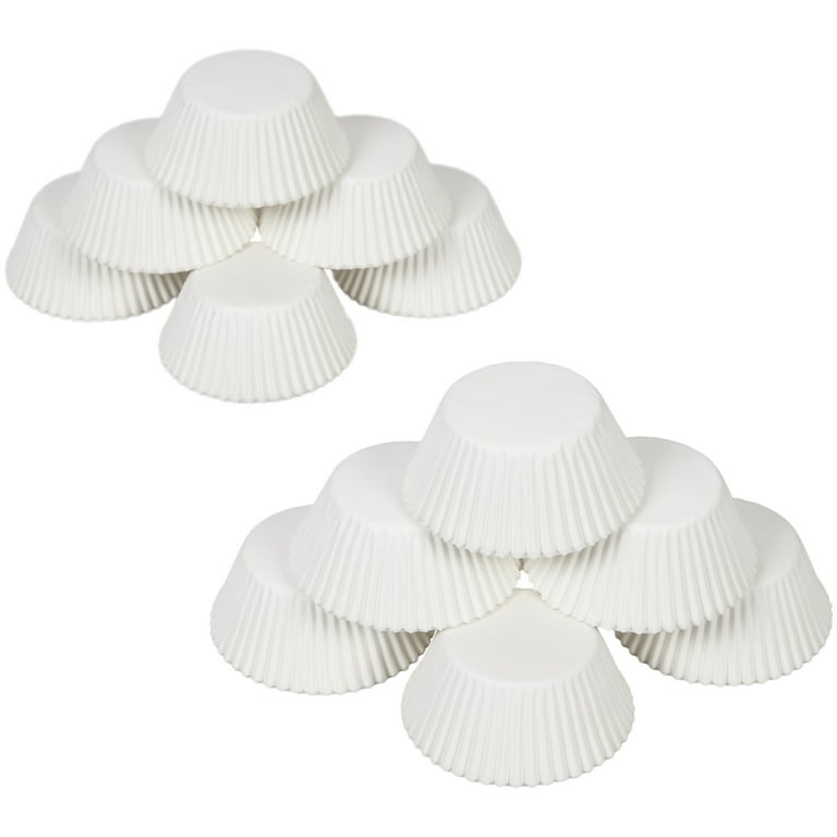 https://i5.walmartimages.com/seo/Wilton-White-Cupcake-Liners-Paper-300-Count_a5c20329-34a9-47e9-bed0-708ee4cf3576.b0a48ddb2278af5aac5059a089c32669.jpeg?odnHeight=768&odnWidth=768&odnBg=FFFFFF