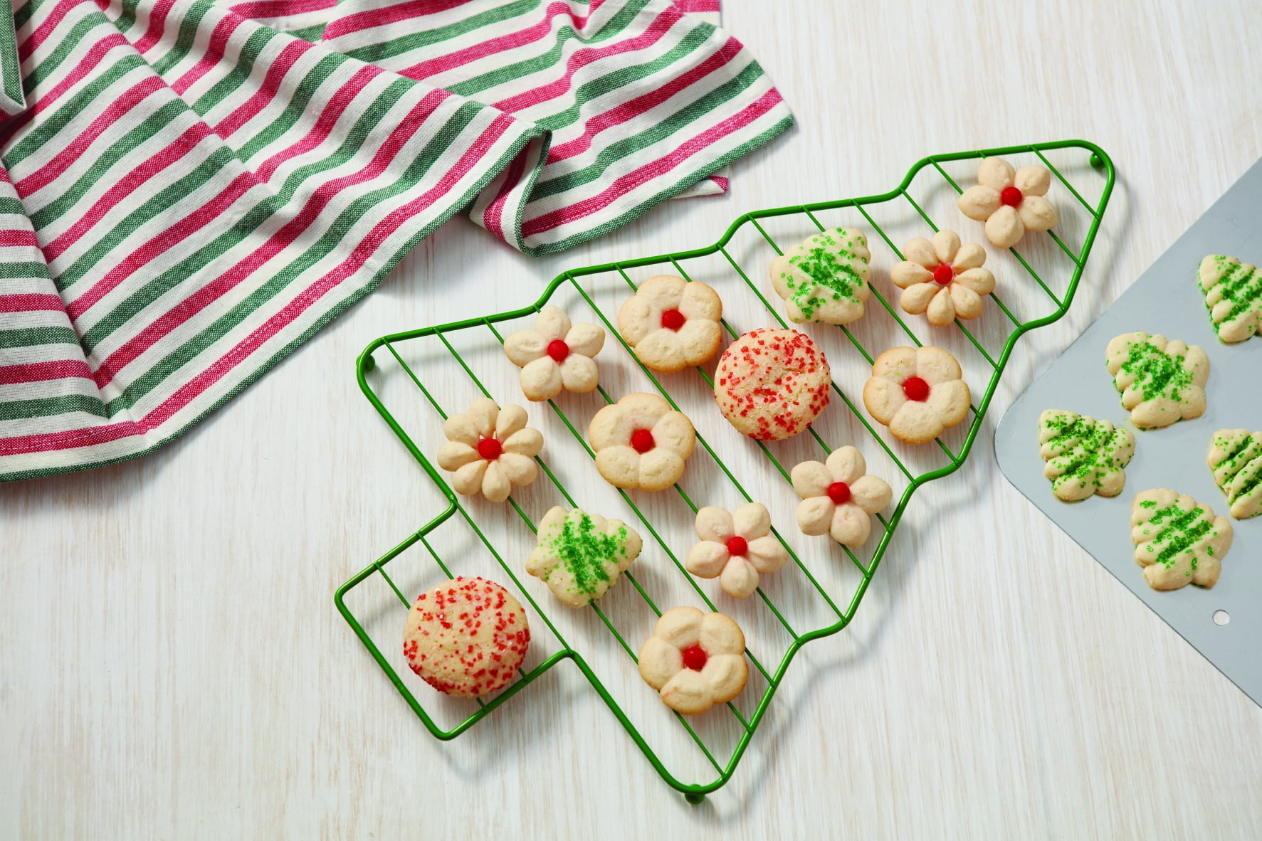 Wilton XMAS Tree Cooling Grid Rack Set, 2 Piece - Walmart.com