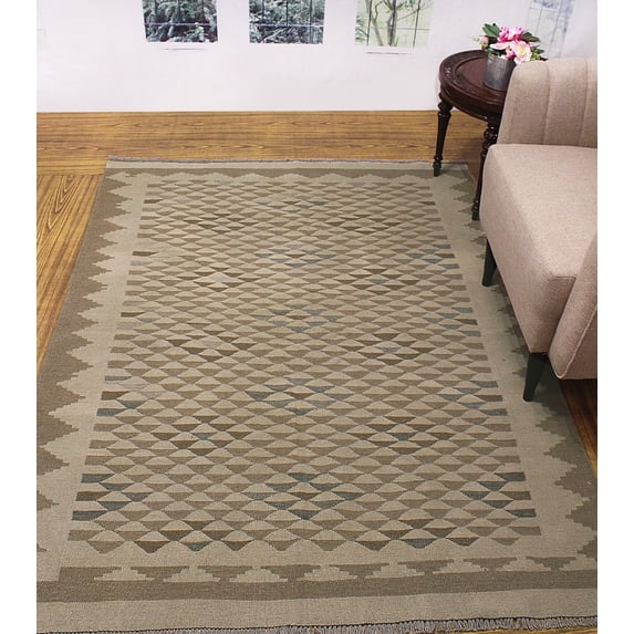 Winchester Sitora Ivory/Brown Rug, 5'0" x 6'6"