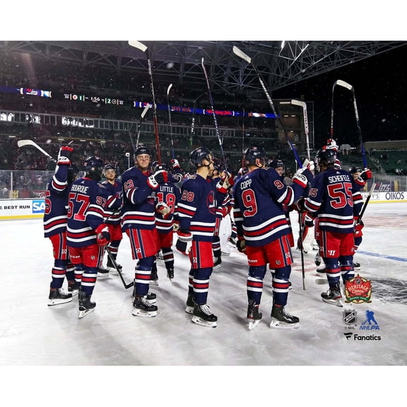 Winnipeg Jets Unsigned 2019 NHL Heritage Classic Team Celebration Photo
