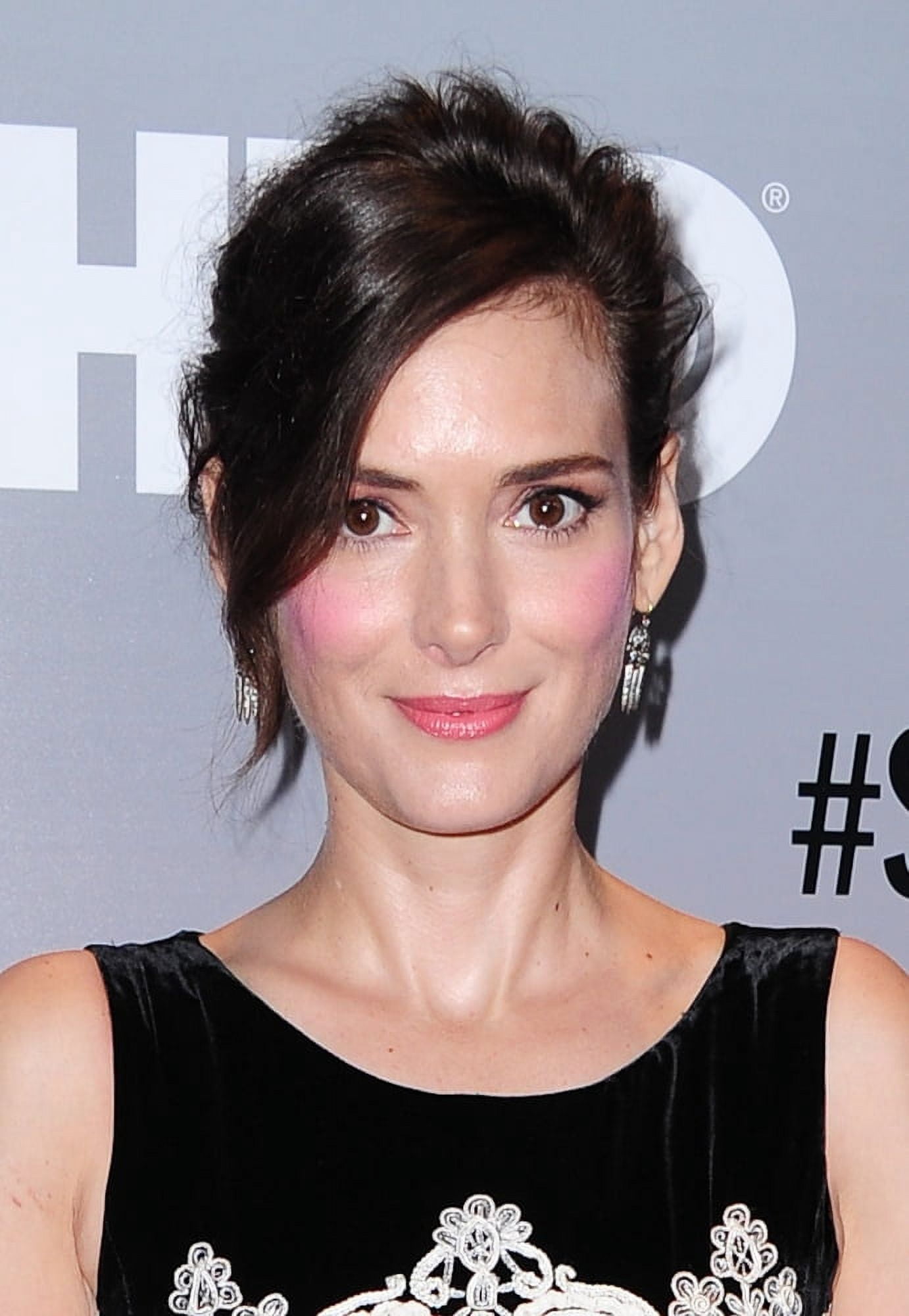 Winona Ryder At Arrivals For Show Me A Hero Miniseries Premiere On Hbo Canvas Art - (16 x 20)
