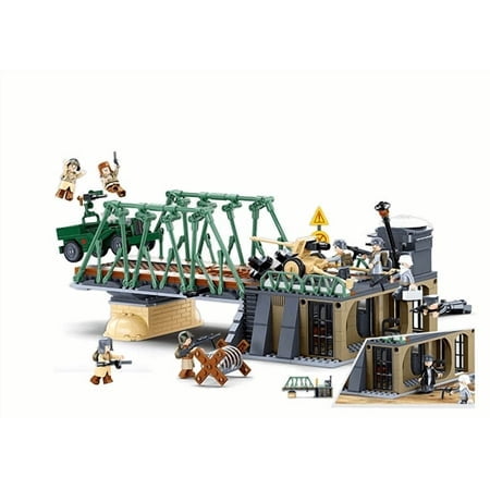 Winter Counter Attack Building Brick Kit (769 Pieces)