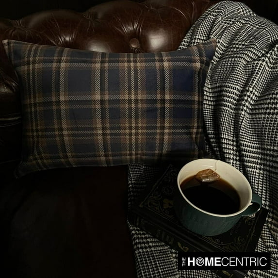 Winter Plaid Lumbar Pillow Cover, 12" x 16" Blue Velvet Pillowcase, Modern Plaid Farmhouse Buffalo Check Oblong Pillow Cover For Sofa Couch, Hotels, Living Room, Bed Room - Plaidflow Navy